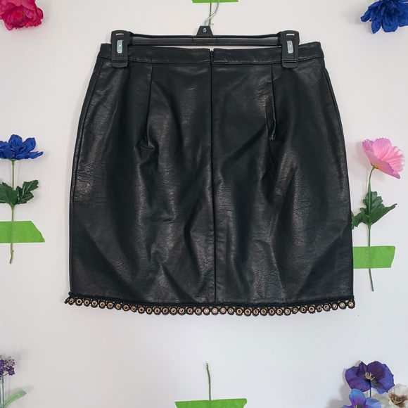 Black Leather Skirt with Grommet Detailing - Picture 2 of 4